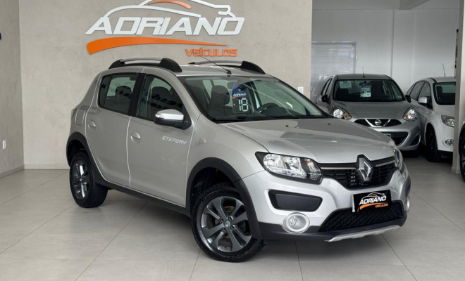 SANDERO STEPWAY Easy R Dynamique 1.6 2018 - Câmbio Automatizado, Couro e Completíssimo!-12