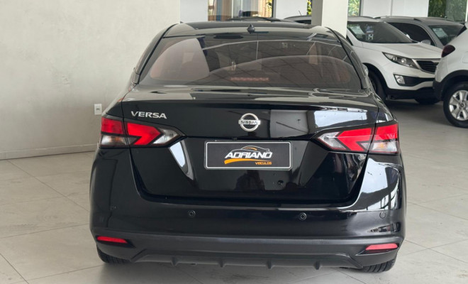 VERSA Advance 1.6 Aut. 2021 - Automático, Completo e Econômico!-1