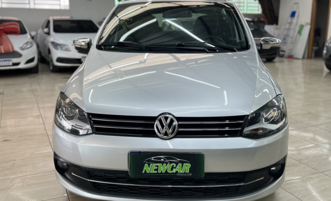 VW - VolksWagen SPACEFOX  SPORTLINE/HIGHLINE 1.6 T.Flex 2011 Flex-0