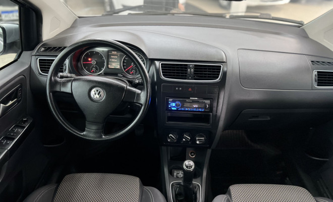 VW - VolksWagen SPACEFOX  SPORTLINE/HIGHLINE 1.6 T.Flex 2011 Flex-6