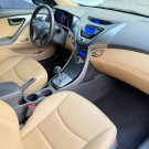 Hyundai Elantra GLS 1.8 16V Aut. 2013 Gasolina-6