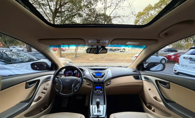 Hyundai Elantra GLS 1.8 16V Aut. 2013 Gasolina-5