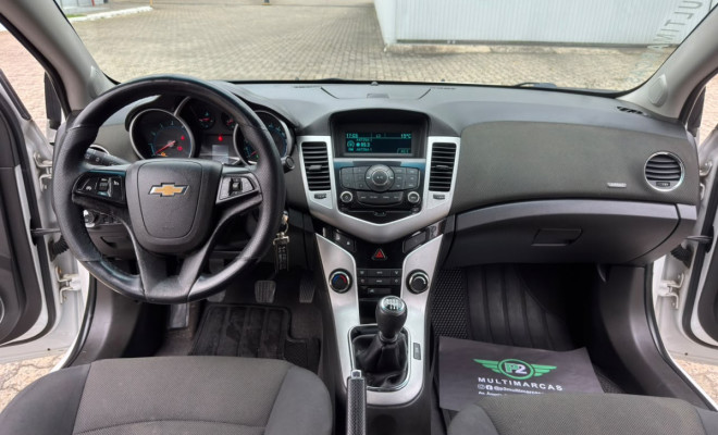 GM - Chevrolet CRUZE LT 1.8 16V FlexPower 4p Mec. 2015 Flex-4