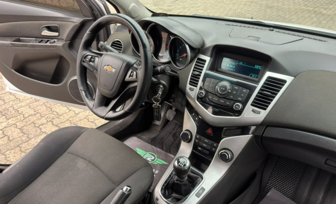 GM - Chevrolet CRUZE LT 1.8 16V FlexPower 4p Mec. 2015 Flex-5