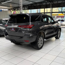 Toyota Hilux SW4 SRX 4x4 2.8 TDI 16V Dies. Aut. 2024 Diesel-5