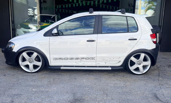 VW - VolksWagen CROSSFOX 1.6 Mi Total Flex 8V 5p 2009 Flex-11
