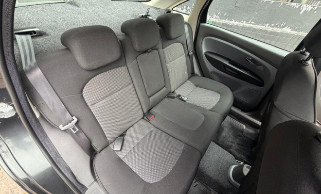 Fiat LINEA ESSENCE 1.8 Flex 16V 4p 2014 Flex-4