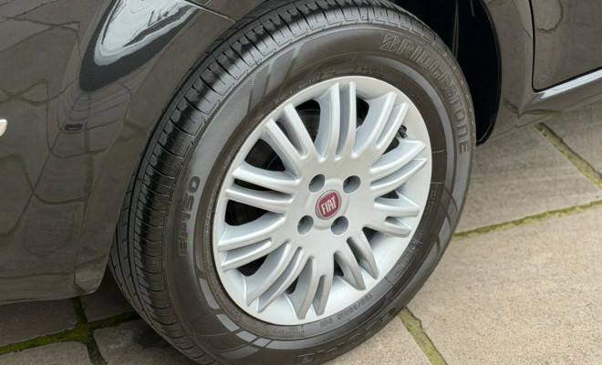 Fiat LINEA ESSENCE 1.8 Flex 16V 4p 2014 Flex-8