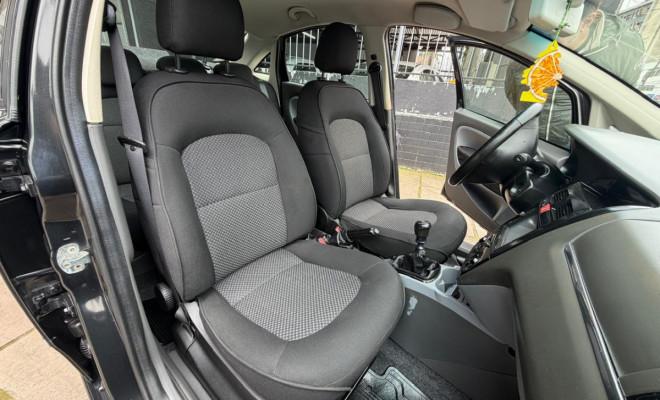 Fiat LINEA ESSENCE 1.8 Flex 16V 4p 2014 Flex-2