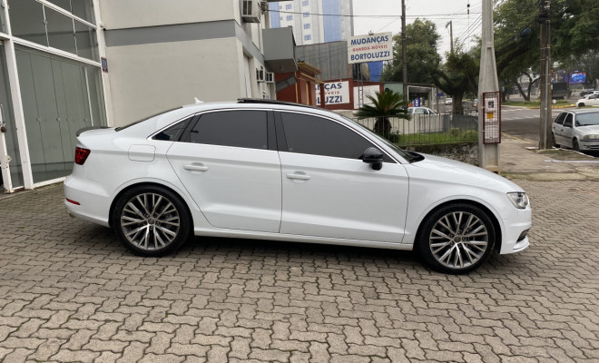 Audi A3 Sed. Ambition 2.0 TSFI 220cv S-tronic 2016 Gasolina-0