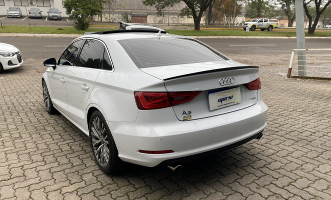 Audi A3 Sed. Ambition 2.0 TSFI 220cv S-tronic 2016 Gasolina-3