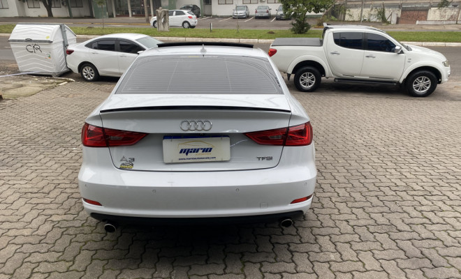 Audi A3 Sed. Ambition 2.0 TSFI 220cv S-tronic 2016 Gasolina-2