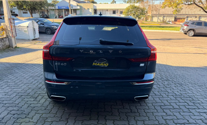 Volvo XC 60 T-8 MOMENTUM 2.0 (Híbrido) 2021 Diesel-2
