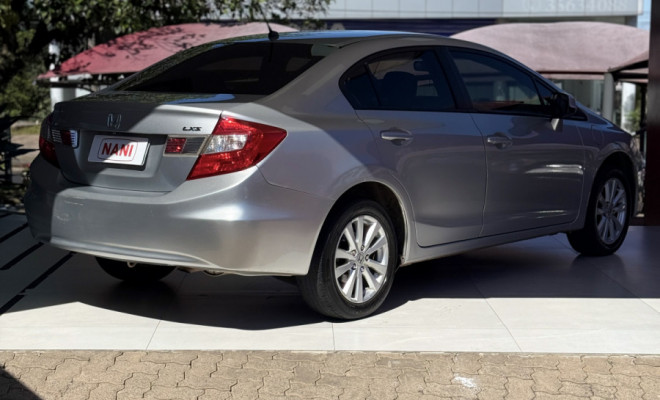 Honda Civic Sedan LXS 1.8/1.8 Flex 16V Aut. 4p 2014 Flex-2