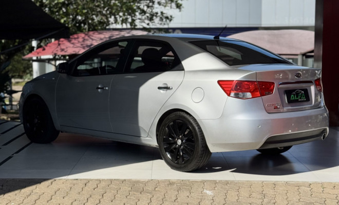 Kia Motors Cerato 1.6 16V Aut. 2013 Flex-4