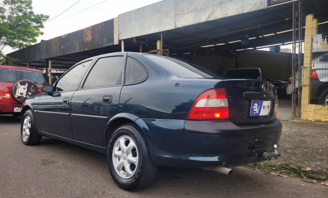 GM - Chevrolet Vectra GLS/Expres.2.2/ 2.0 e 2.0 CD 8V 1998 Gasolina-11