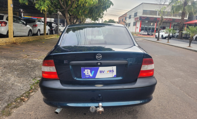 GM - Chevrolet Vectra GLS/Expres.2.2/ 2.0 e 2.0 CD 8V 1998 Gasolina-10