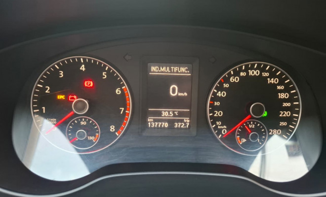 VW - VolksWagen JETTA Highline 2.0 TSI 16V 4p Tiptronic 2013 Flex-13