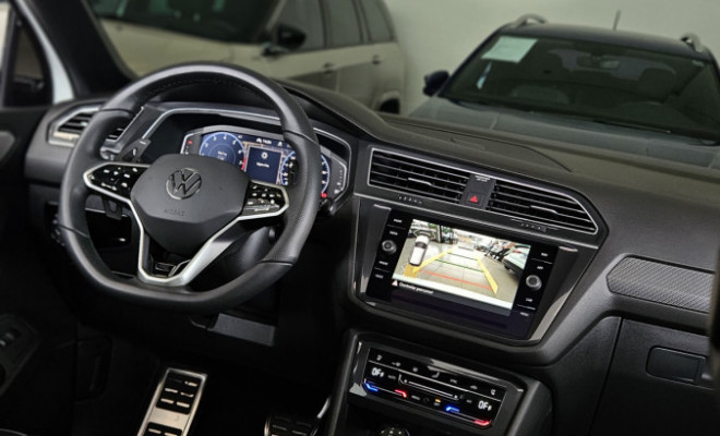 VW - VolksWagen TIGUAN Allspac R-Line 300 TSI 2.0  2025 Gasolina-7