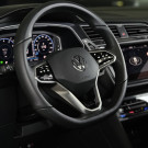 VW - VolksWagen TIGUAN Allspac R-Line 300 TSI 2.0  2025 Gasolina-6