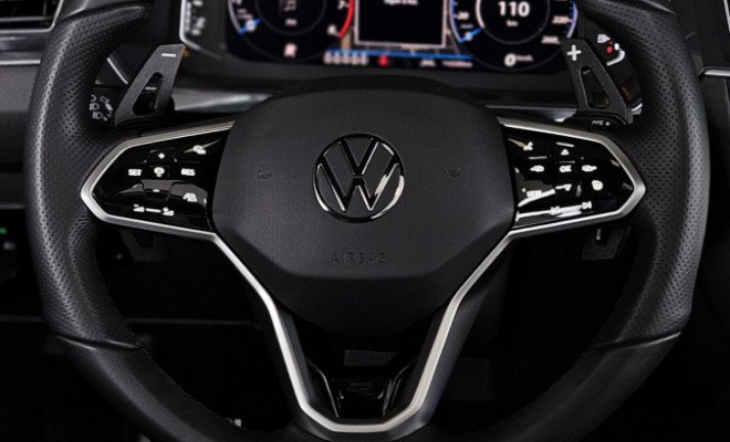 VW - VolksWagen TIGUAN Allspac R-Line 300 TSI 2.0  2025 Gasolina-10