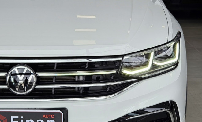VW - VolksWagen TIGUAN Allspac R-Line 300 TSI 2.0  2025 Gasolina-4
