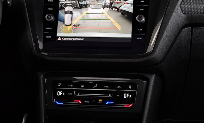 VW - VolksWagen TIGUAN Allspac R-Line 300 TSI 2.0  2025 Gasolina-9
