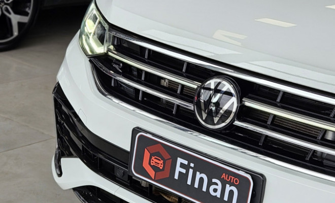 VW - VolksWagen TIGUAN Allspac R-Line 300 TSI 2.0  2025 Gasolina-2