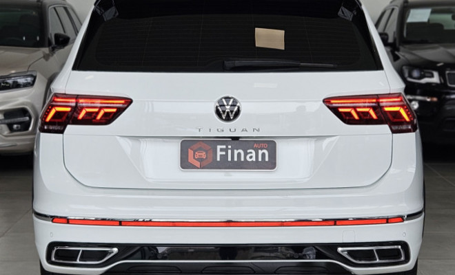 VW - VolksWagen TIGUAN Allspac R-Line 300 TSI 2.0  2025 Gasolina-14