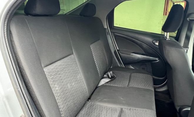 Toyota ETIOS XLS 1.5 Flex 16V 5p Mec. 2014 Flex-9