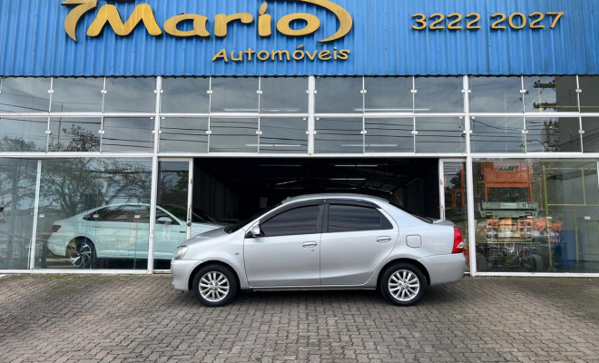 Toyota ETIOS XLS 1.5 Flex 16V 5p Mec. 2014 Flex
