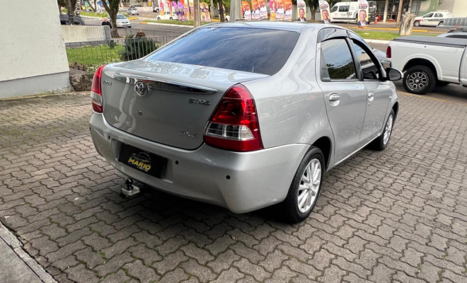 Toyota ETIOS XLS 1.5 Flex 16V 5p Mec. 2014 Flex-1