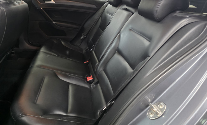 VW - VolksWagen Golf Comfort. 200 TSI 1.0 Flex 12V Aut. 2018 Flex-2