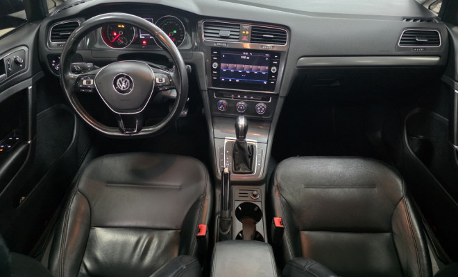 VW - VolksWagen Golf Comfort. 200 TSI 1.0 Flex 12V Aut. 2018 Flex-11