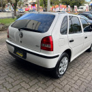 VW - VolksWagen Gol 1.0 Power 16v 76cv 4p 2002 Gasolina-1