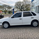 VW - VolksWagen Gol 1.0 Power 16v 76cv 4p 2002 Gasolina-4