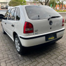 VW - VolksWagen Gol 1.0 Power 16v 76cv 4p 2002 Gasolina-3