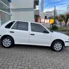 VW - VolksWagen Gol 1.0 Power 16v 76cv 4p 2002 Gasolina-0