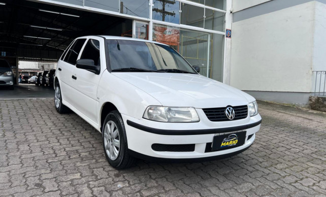 VW - VolksWagen Gol 1.0 Power 16v 76cv 4p 2002 Gasolina-7