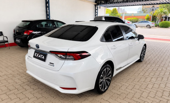 COROLLA ALTIS PREMIUM HÍBRIDO 1.8 AUT.-6