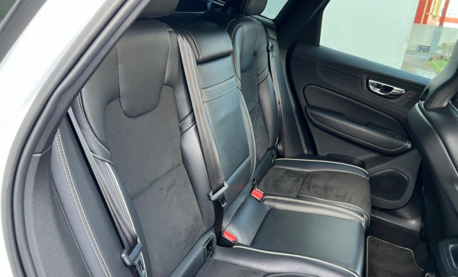 Volvo XC 60 T-8 R-DESIGN 2.0 (Híbrido) 2019 Híbrido-9