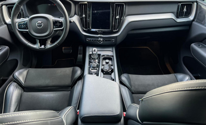 Volvo XC 60 T-8 R-DESIGN 2.0 (Híbrido) 2019 Híbrido-8