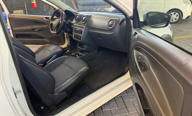 VW - VolksWagen Saveiro Robust 1.6 Total Flex 8V 2019 Flex-6