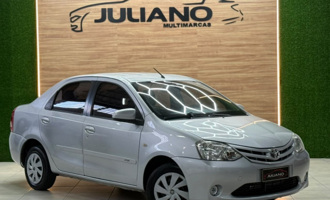 Toyota ETIOS XS 1.5 Flex 16V 5p Mec. 2014-0