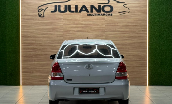 Toyota ETIOS XS 1.5 Flex 16V 5p Mec. 2014-17