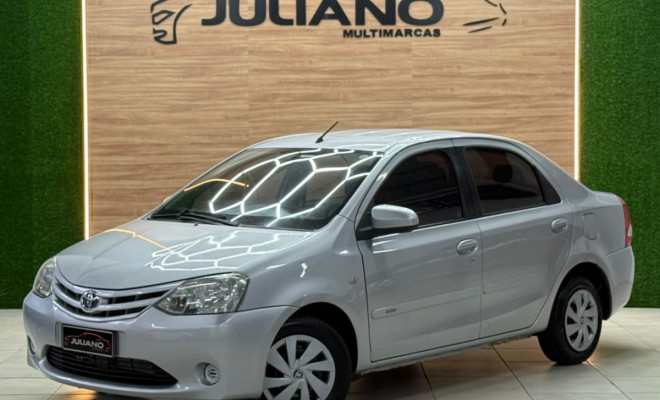 Toyota ETIOS XS 1.5 Flex 16V 5p Mec. 2014