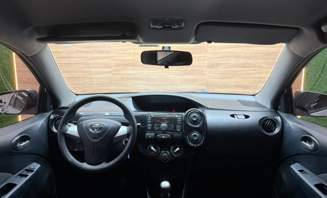 Toyota ETIOS XS 1.5 Flex 16V 5p Mec. 2014-3