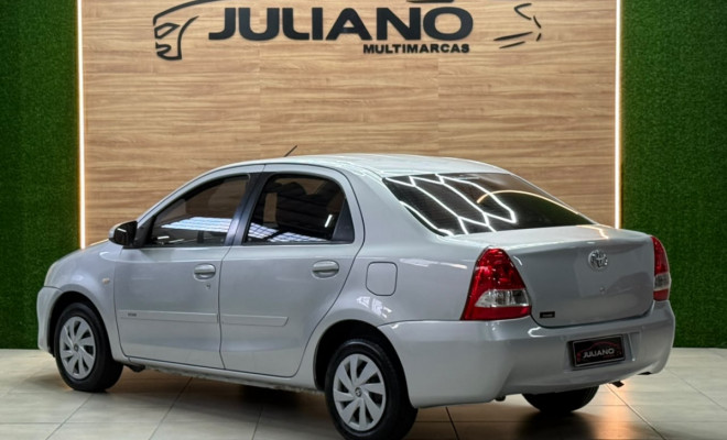 Toyota ETIOS XS 1.5 Flex 16V 5p Mec. 2014-2