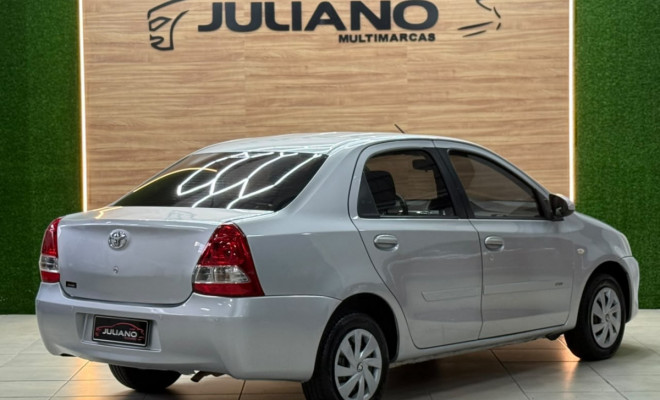 Toyota ETIOS XS 1.5 Flex 16V 5p Mec. 2014-1