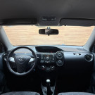 Toyota ETIOS XS 1.5 Flex 16V 5p Mec. 2014-3